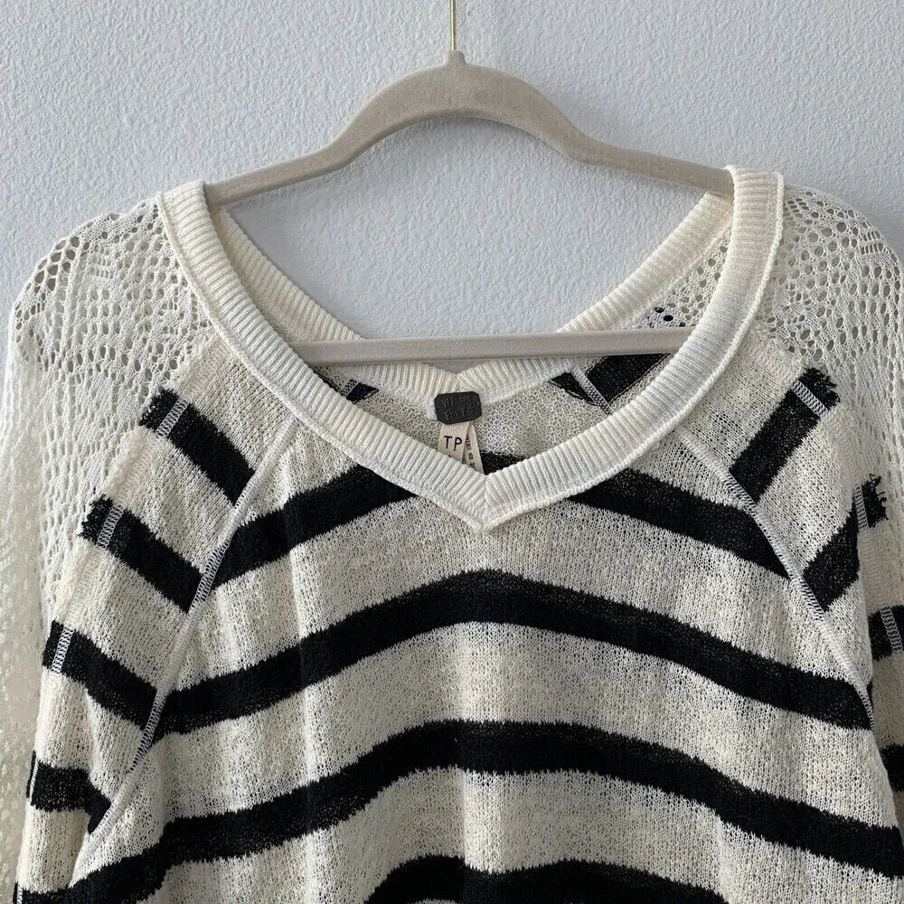 We The Free People Womens Size XS Multicolor Stripe V Neck Pullover Knit Sweater